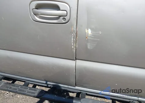 2004 Chevrolet Tahoe K1500 z USA, uszkodzony, nr VIN 1GNEK13T14R133127